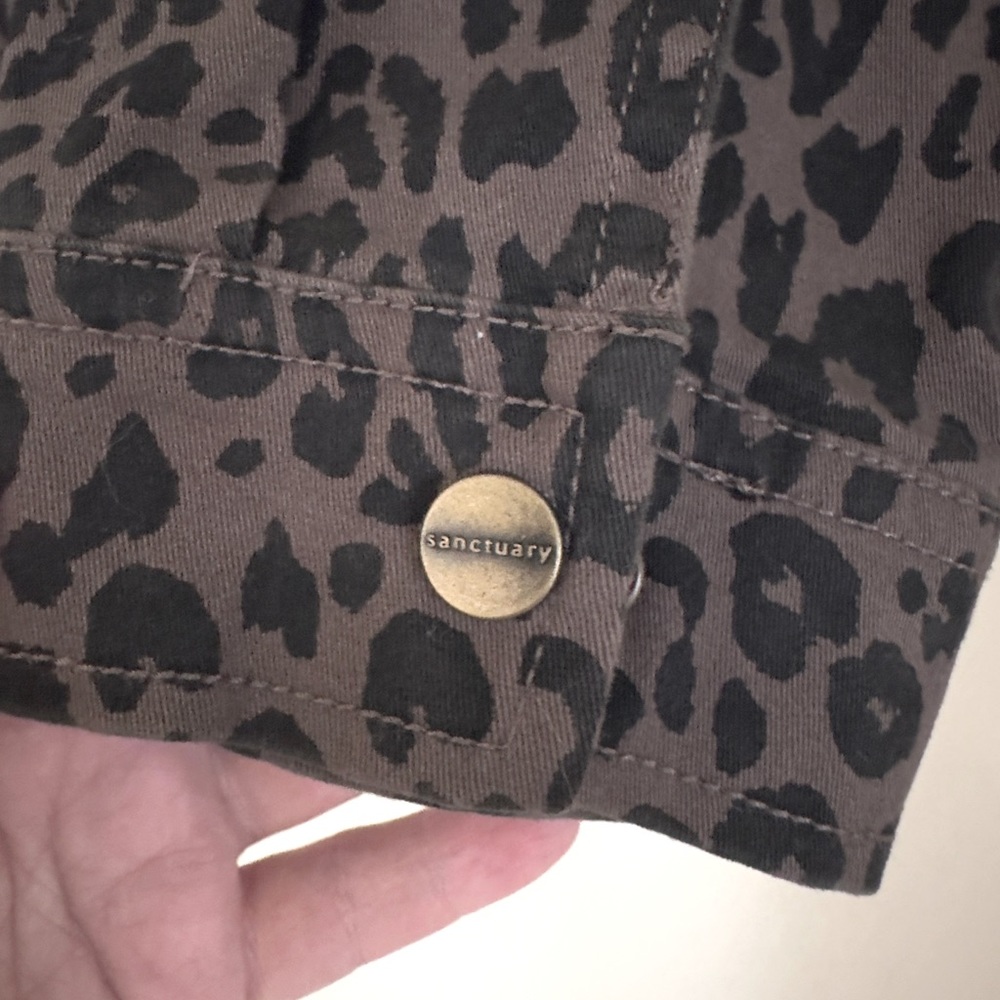 Leopard Jacket - Picture 2 of 5